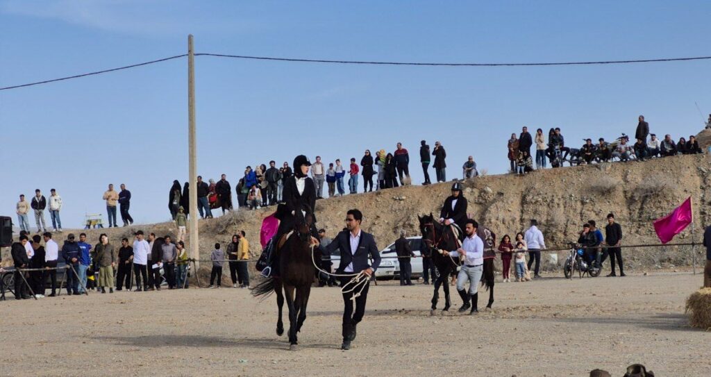 شو سوارکاری کاشمر
